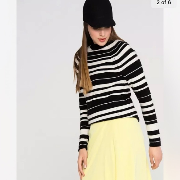 Nwt Gap Merino wool blend black & white striped mock neck sweater - Picture 4 of 8